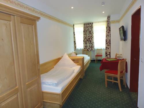 Imagen de la habitación del Hotel Gr&uuml;nberger. Foto 3