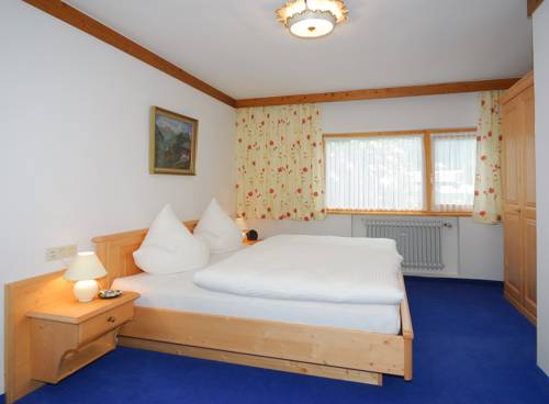 Imagen de la habitación del Hotel Gr&uuml;nberger. Foto 8