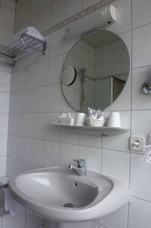 Imagen de la habitación del Hotel Gr&uuml;ner Baum, Rastatt. Foto 15