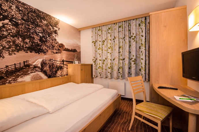 Imagen de la habitación del Hotel Grüner Baum, Zell Am See . Foto 9