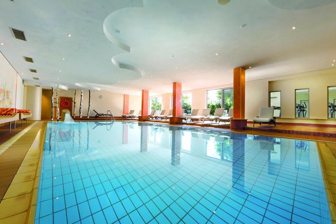 Imagen de la piscina del Hotel Grüner Wald. Foto 9