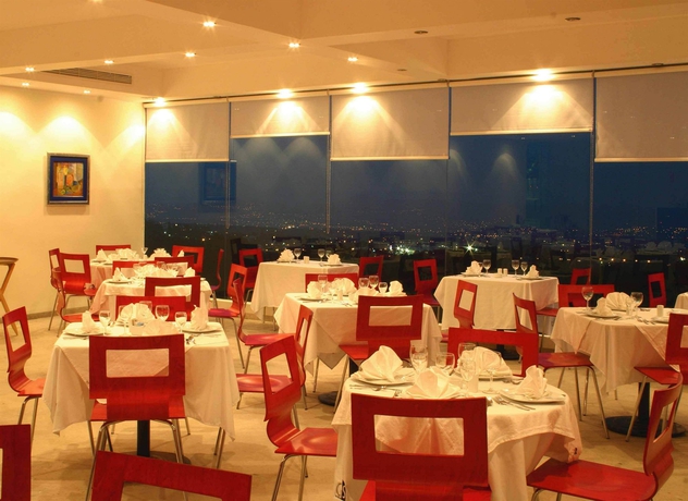 Imagen del bar/restaurante del Hotel Gs Cuernavaca. Foto 3