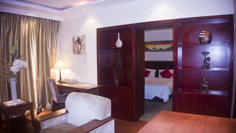 Imagen de la habitación del Hotel Gs Plaza. Foto 10