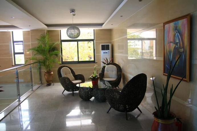 Imagen de los interiores del Hotel Gs Plaza. Foto 19