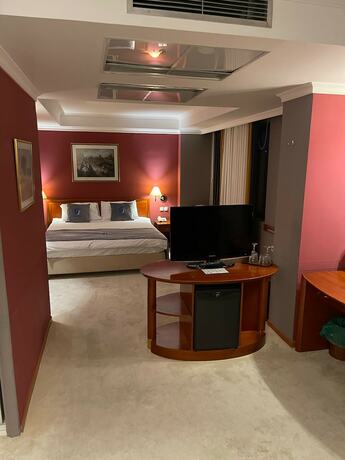 Imagen general del Hotel Gs, SKOPJE. Foto 8