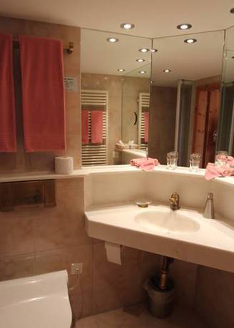 Imagen de la habitación del Hotel Gspan. Foto 12