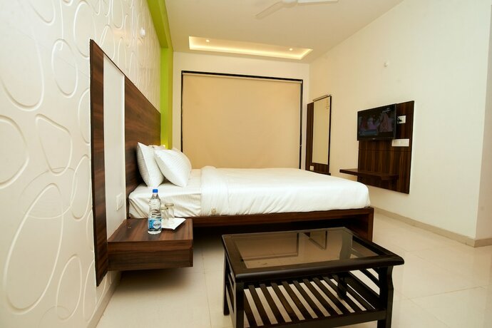 Imagen de la habitación del Hotel G-square - Shirdi. Foto 3