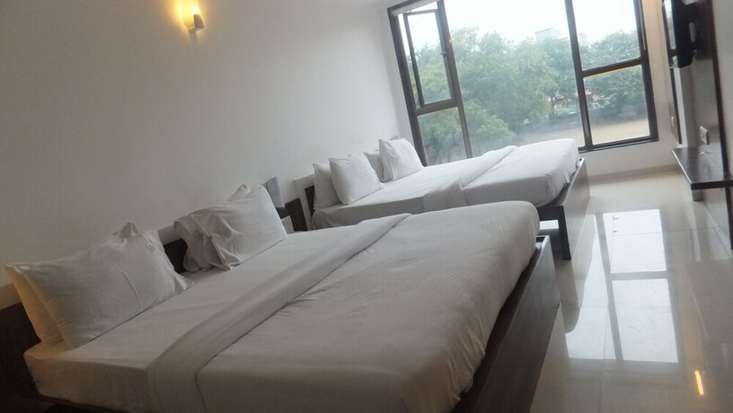 Imagen de la habitación del Hotel G-square - Shirdi. Foto 12