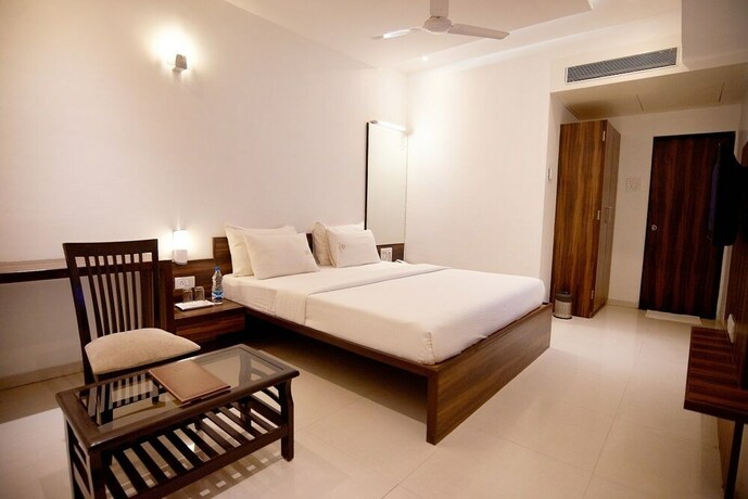 Imagen de la habitación del Hotel G-square - Shirdi. Foto 17