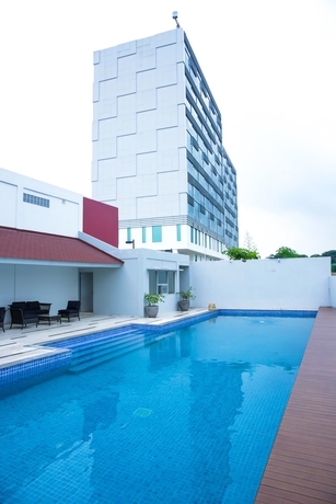 Imagen de la piscina del Hotel Gtv and Service Apartment. Foto 17