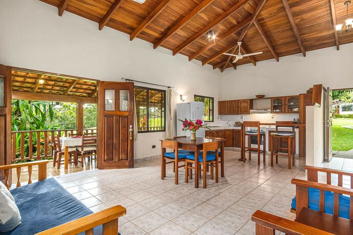 Imagen de la habitación del Hotel Guacamaya Lodge. Foto 11