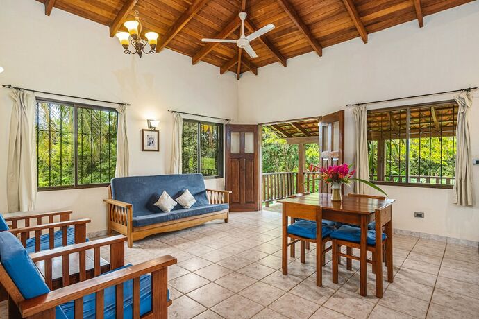 Imagen de la habitación del Hotel Guacamaya Lodge. Foto 19