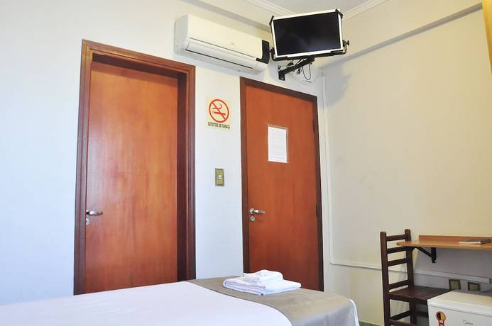 Imagen de la habitación del Hotel Guadagnini. Foto 4