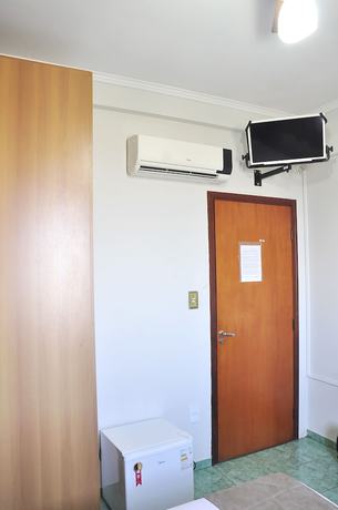 Imagen de la habitación del Hotel Guadagnini. Foto 17