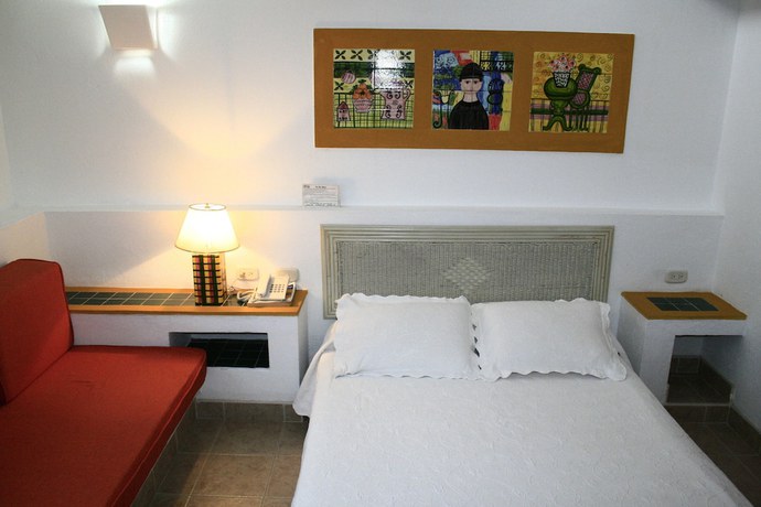 Imagen de la habitación del Hotel Guadaira Resort. Foto 9