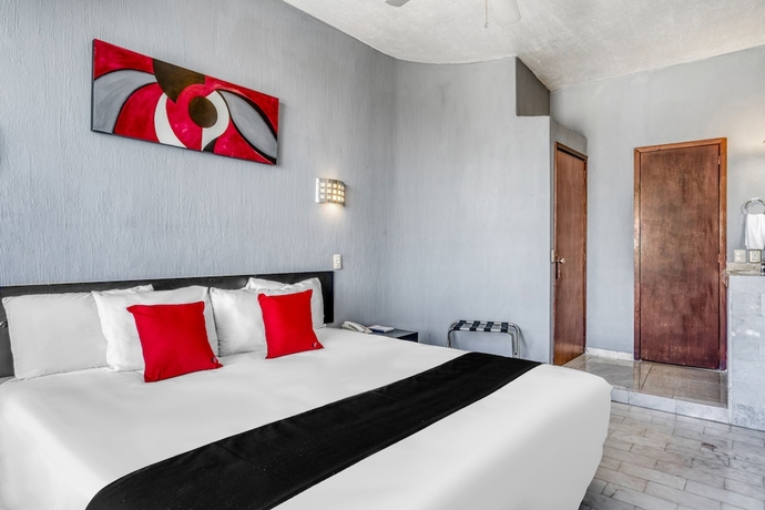 Imagen de la habitación del Hotel Guadalajara Express. Foto 12