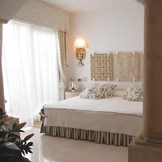 Imagen de la habitación del Hotel Guadalpin Byblos. Foto 2