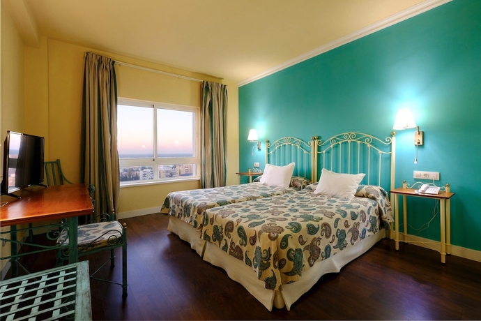 Imagen de la habitación del Hotel Guadalquivir, Sanlúcar de Barrameda. Foto 7