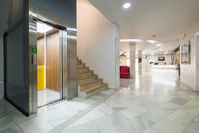 Imagen de los interiores del Hotel Guadalquivir, Sanlúcar de Barrameda. Foto 13