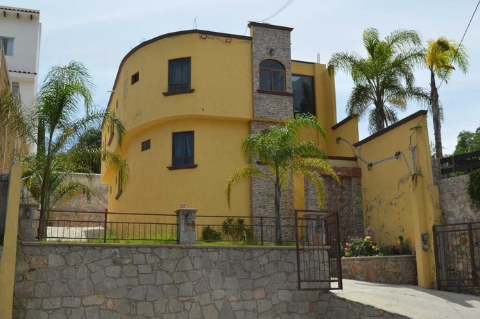 Imagen general del Hotel Guadalupe Bernal. Foto 1