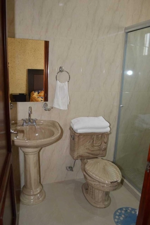 Imagen de la habitación del Hotel Guadalupe Bernal. Foto 14