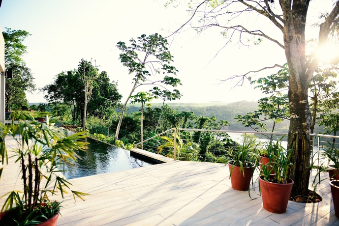 Imagen de los exteriores del Hotel Guaminí Misión. Foto 7