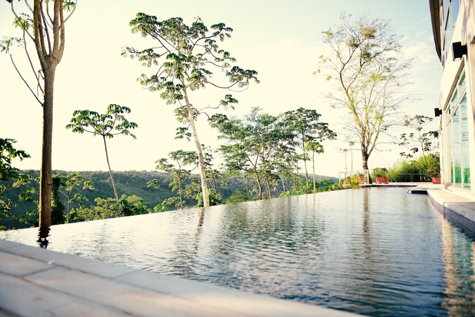 Imagen de la piscina del Hotel Guaminí Misión. Foto 18