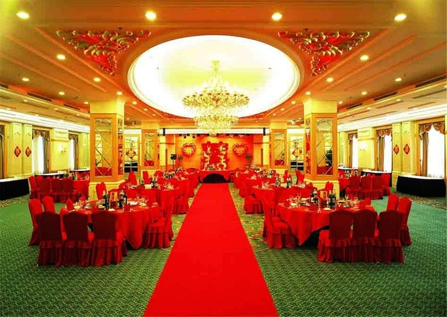 Imagen de los interiores del Hotel Guanganmen Grand Metropark Beijing. Foto 5