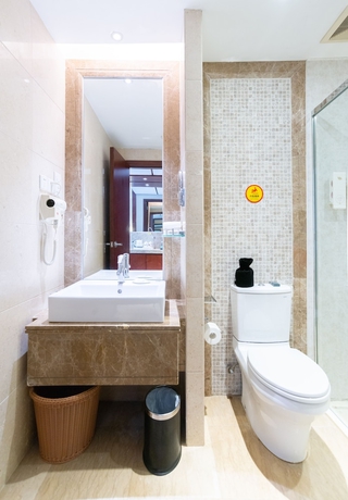 Imagen de la habitación del Hotel Guangzhou Baiyun International Convention Center. Foto 12