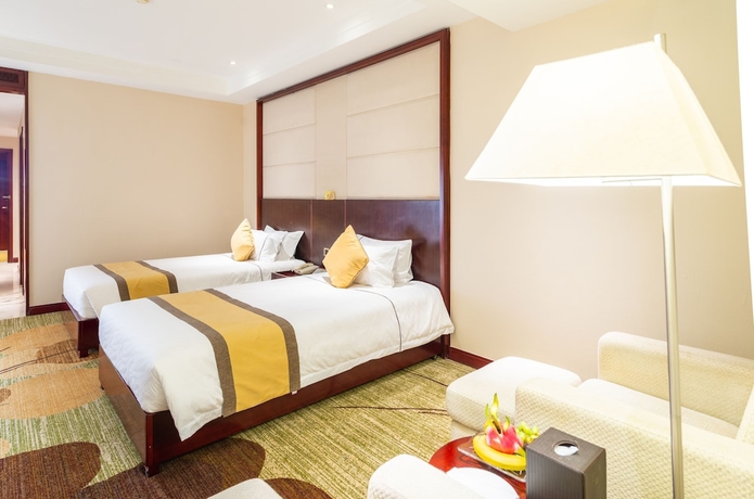 Imagen de la habitación del Hotel Guangzhou Baiyun International Convention Center. Foto 14