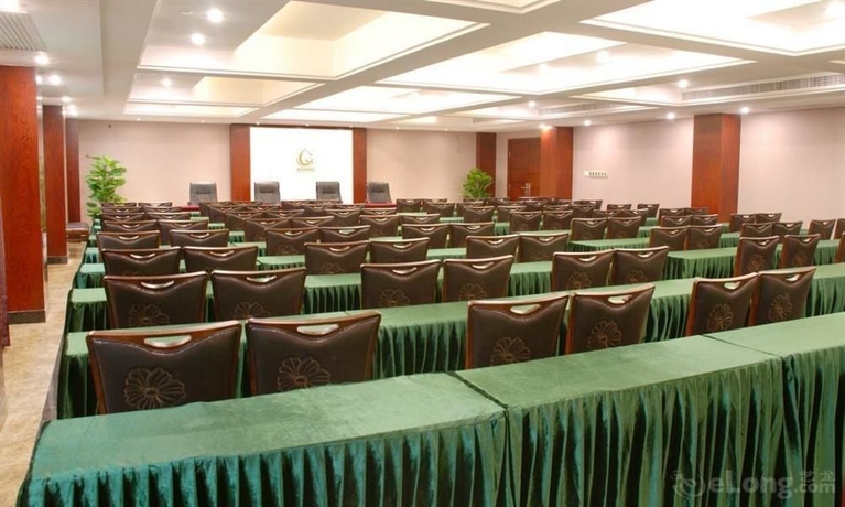 Imagen de los interiores del Hotel Guangzhou Gorgeous. Foto 16