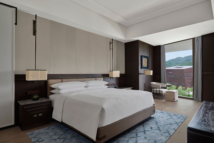 Imagen de la habitación del Hotel Guangzhou Marriott Baiyun. Foto 11