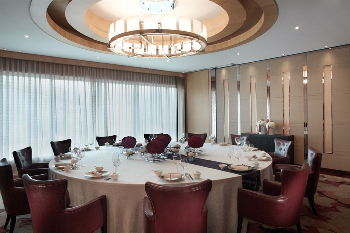 Imagen del bar/restaurante del Hotel Guangzhou Marriott Tianhe. Foto 2