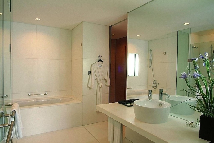 Imagen de la habitación del Hotel Guangzhou Nansha Pearl River Delta World Trade Center Tower. Foto 6