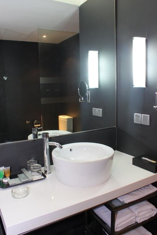 Imagen de la habitación del Hotel Guangzhou Nansha Pearl River Delta World Trade Center Tower. Foto 9