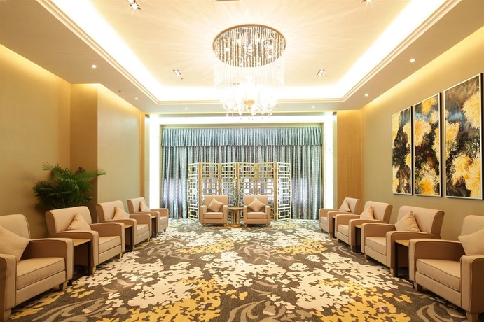 Imagen de los interiores del Hotel Guangzhou Pearl River International. Foto 12