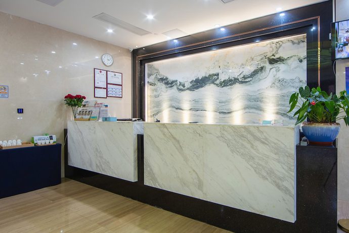 Imagen de los interiores del Hotel Guangzhou Seaman's Club. Foto 18