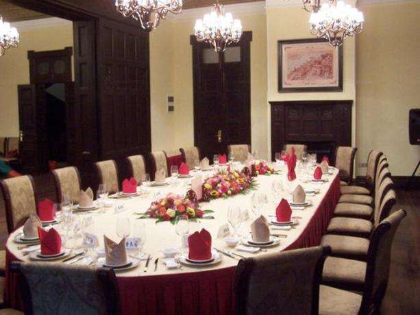 Imagen del bar/restaurante del Hotel Guangzhou Yuehai. Foto 11