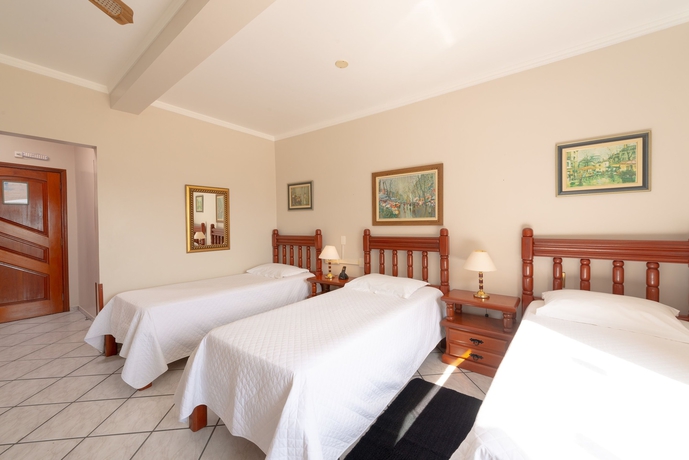 Imagen de la habitación del Hotel Guanumb&iacute;s. Foto 17