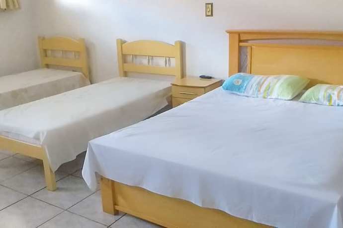 Imagen de la habitación del Hotel Guarini. Foto 15