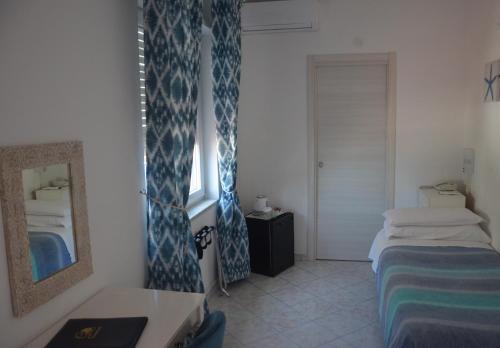 Imagen de la habitación del Hotel Guarracino. Foto 5