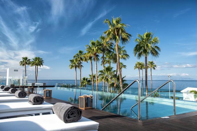 Imagen de la piscina del Hotel Guayarmina Princess - Adults Only. Foto 31