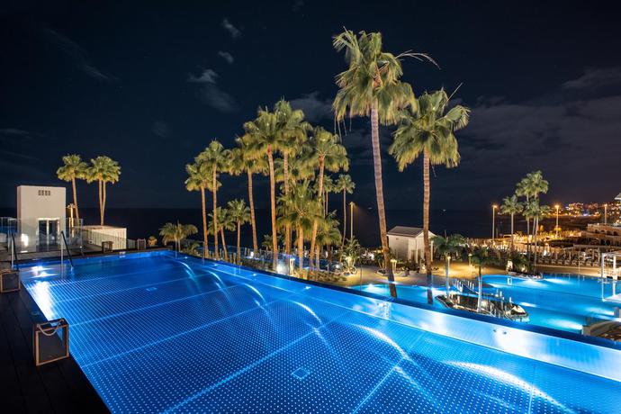 Imagen de la piscina del Hotel Guayarmina Princess - Adults Only. Foto 33