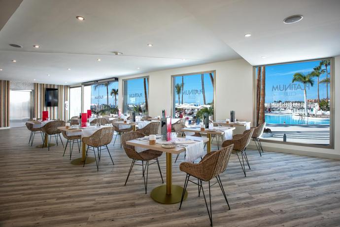 Imagen del bar/restaurante del Hotel Guayarmina Princess - Adults Only. Foto 11