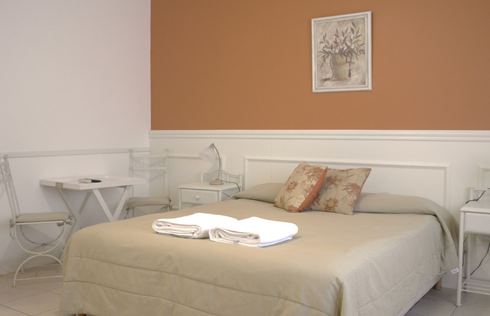 Imagen de la habitación del Hotel Guayra. Foto 3