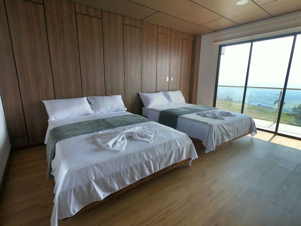 Imagen de la habitación del Hotel Guayupes de Aventura. Foto 10