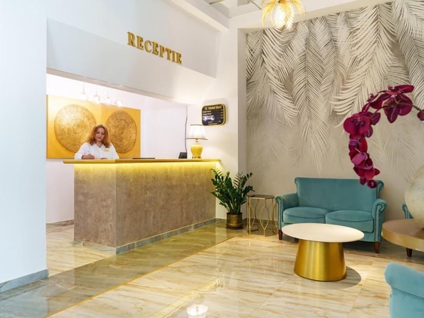 Imagen de los interiores del Hotel Guci. Foto 13