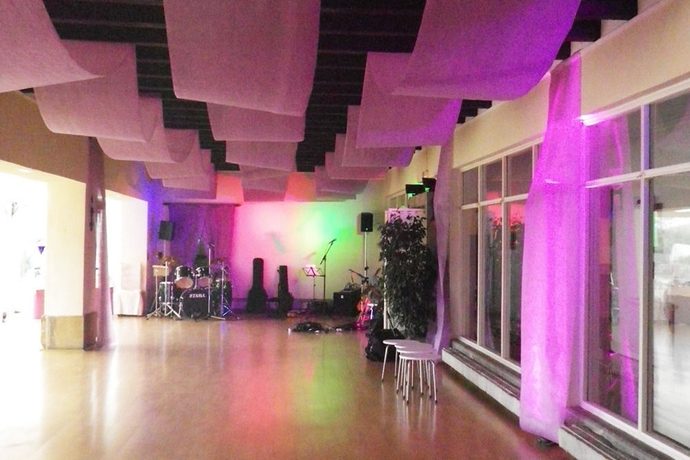 Imagen de los interiores del Hotel Gudamendi. Foto 13