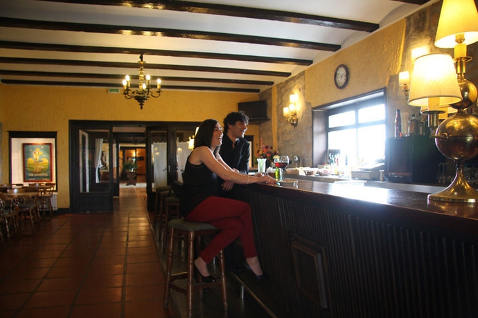 Imagen del bar/restaurante del Hotel Gudamendi. Foto 3