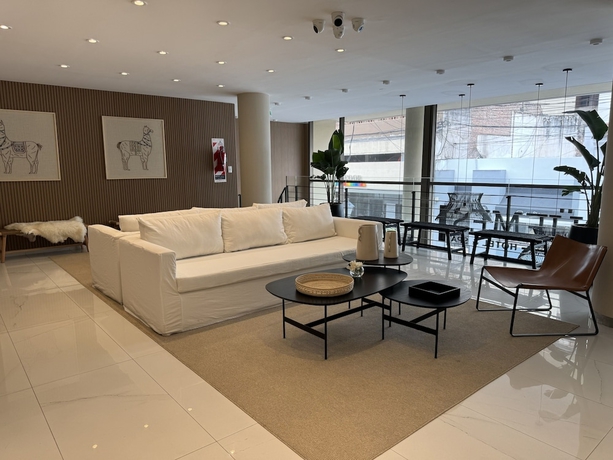 Imagen de los interiores del Hotel Guemes. Foto 15